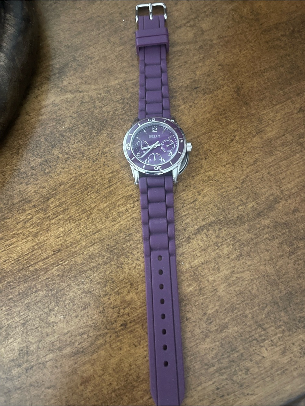 Relic Women’s Purple Silicone Strap Watch with Silver Case